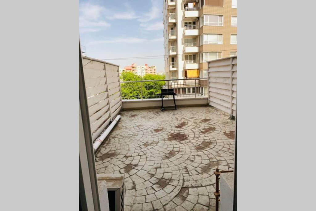 Large Studio In Studentski Grad With Huge Terrace Lejlighed Sofia Eksteriør billede